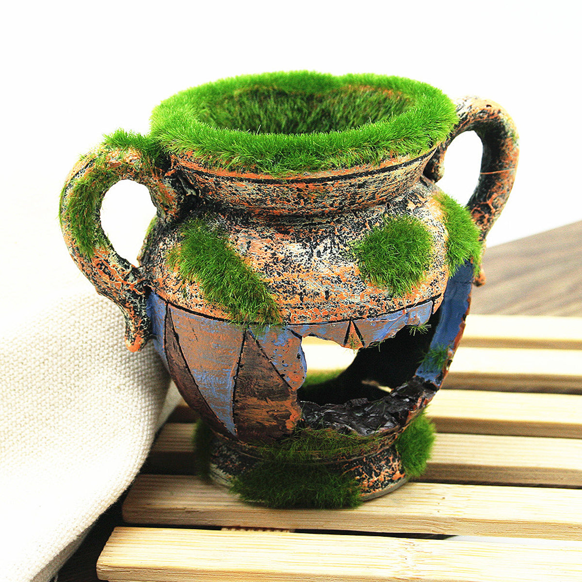 Aquarium Moss Vase Resin Fish Tank Decoration With Hiding Spot