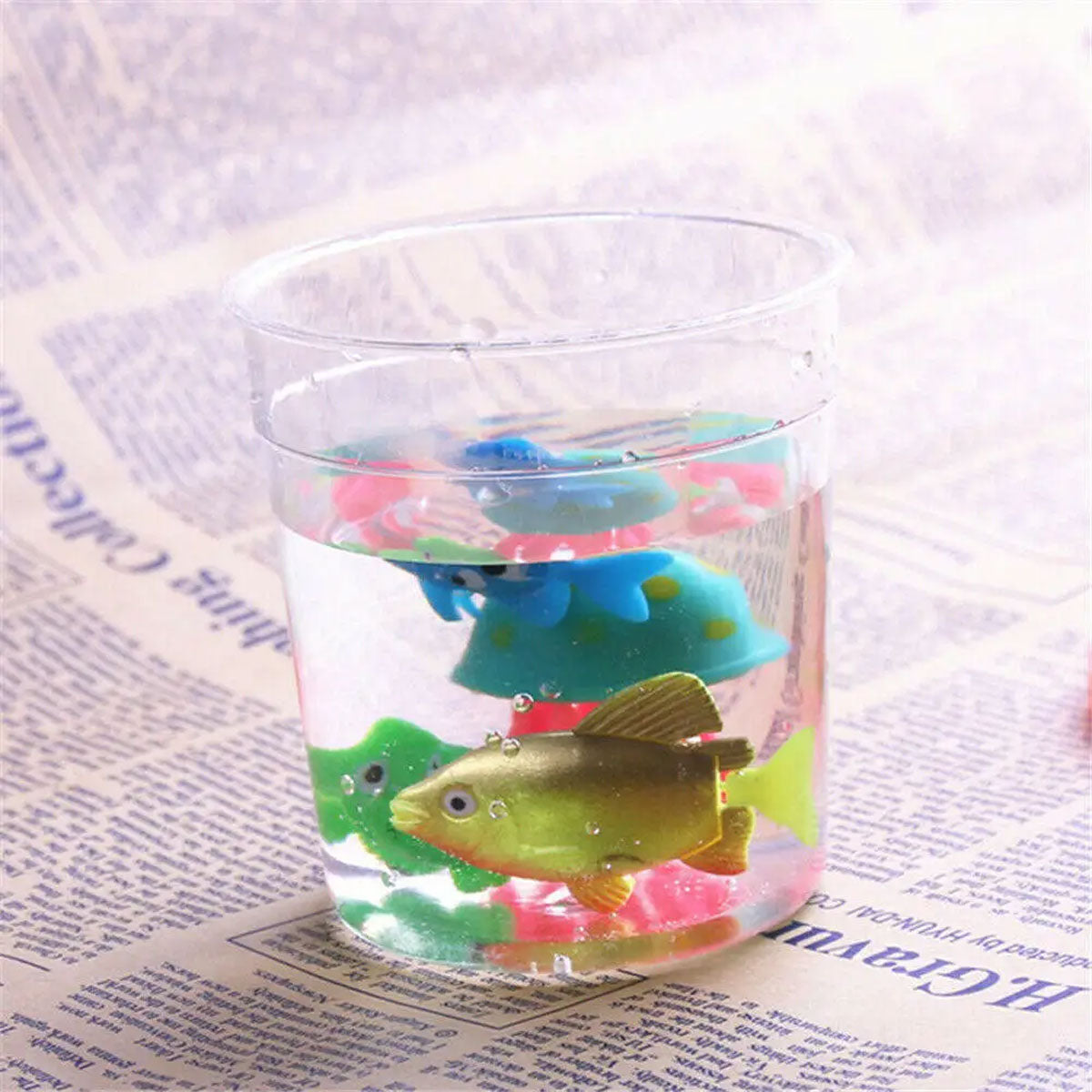 20PCS Mini Fish Cups with Lids Portable Clear Containers