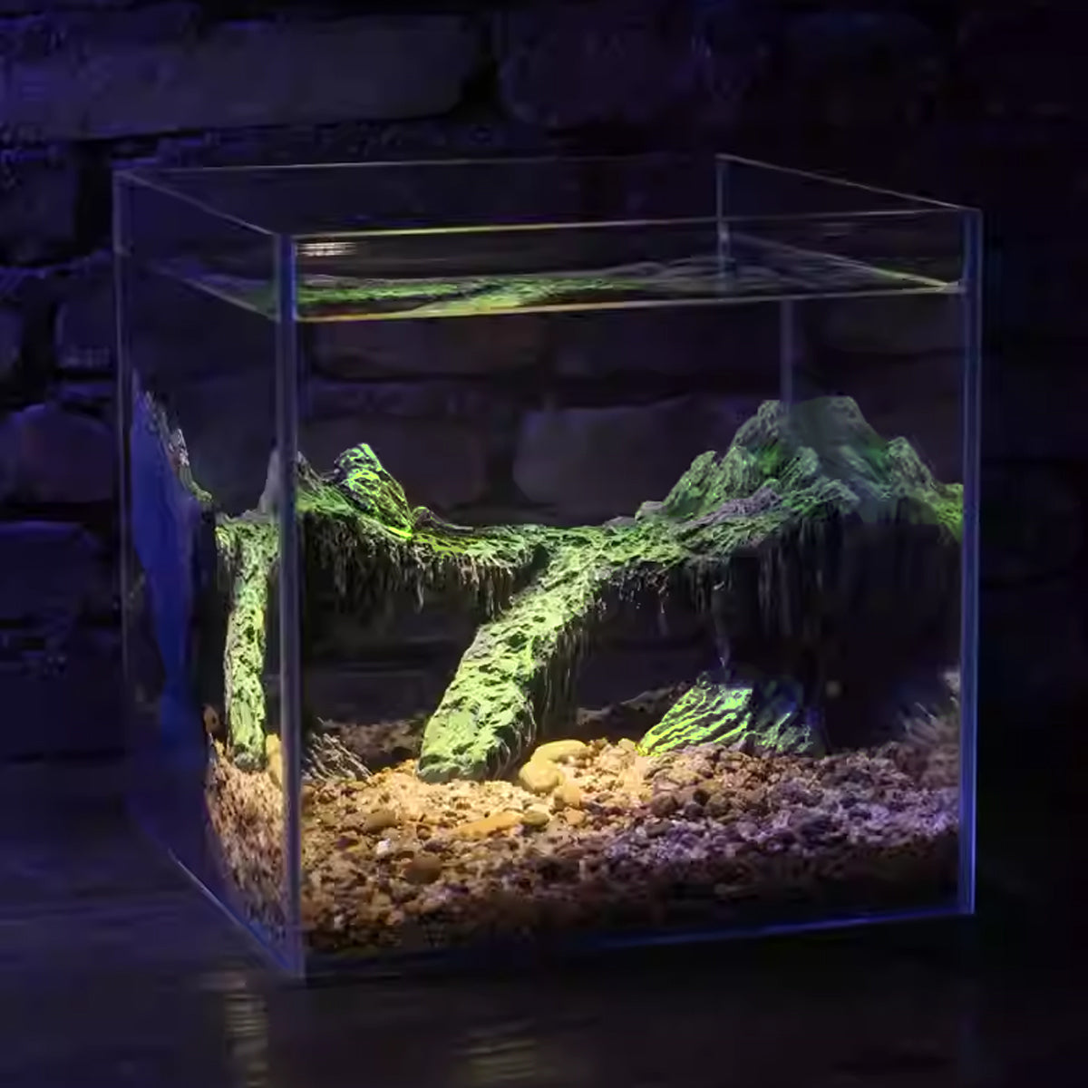 Resin Aquarium Ornament Natural Decorative Rock With Moss For Fish Tanks