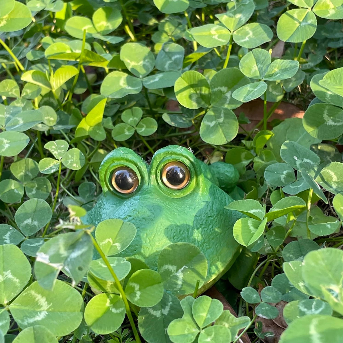 Aquarium Frog Ornament Cute Frog Decor for Fish Tank with Air Bubble Feature