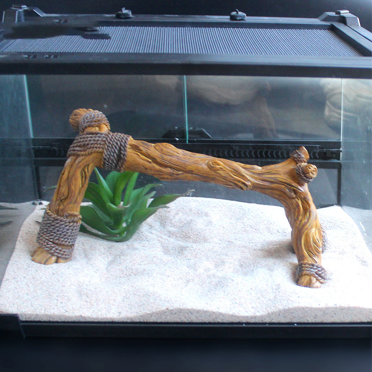 Resin Reptile Climbing Tree Ornament For Lizards And Terrariums