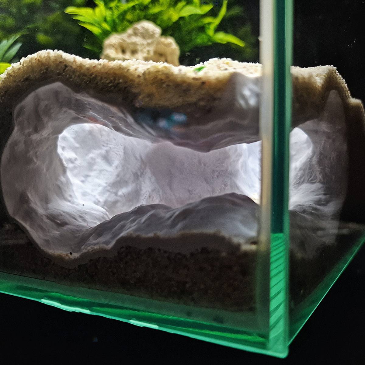 Aquarium hideout cave for fish, shrimp and snails – product view 7